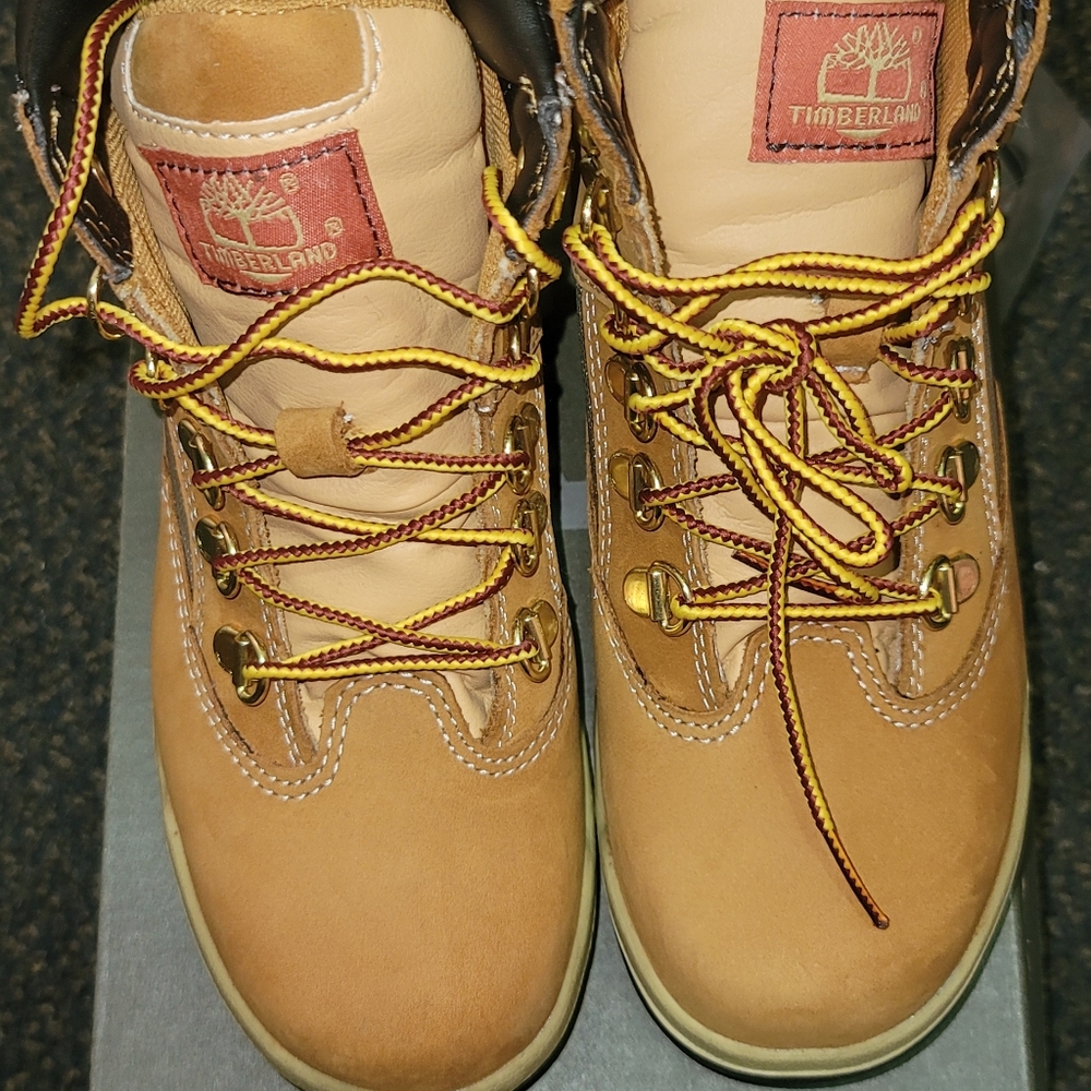Timberland(youth) size 3 wheat